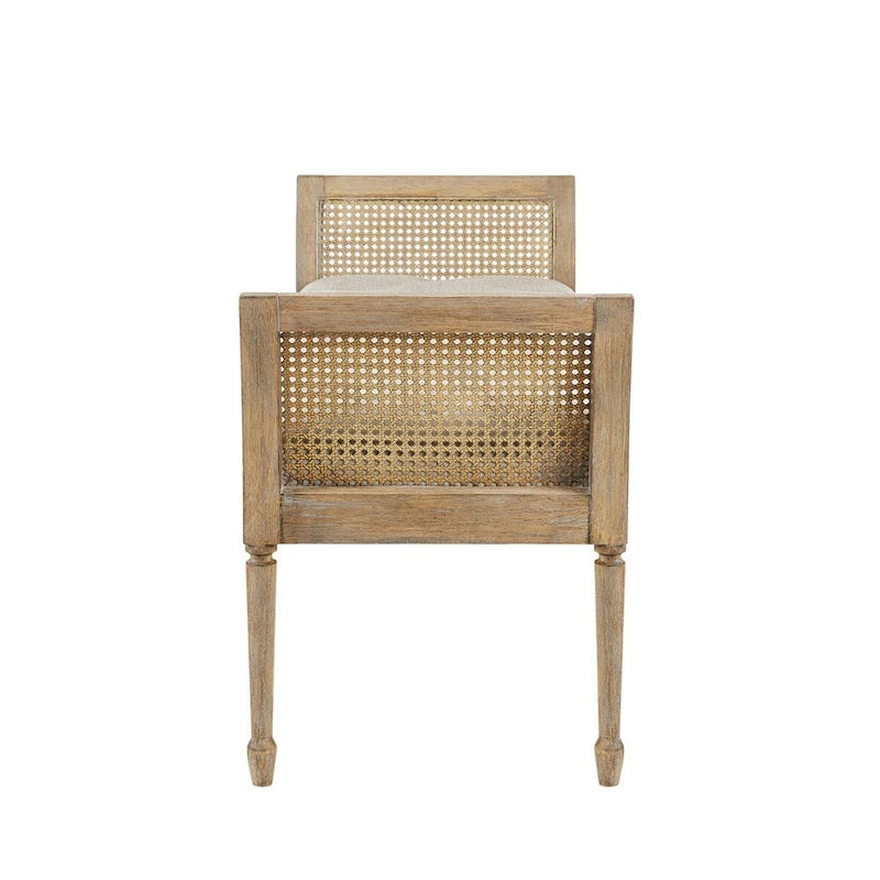Gepolsterte Sitzbank aus Massivholz mit getufteten Details und Rattan-Einsätzen an den Armlehnen, naturbelassenes Finish
