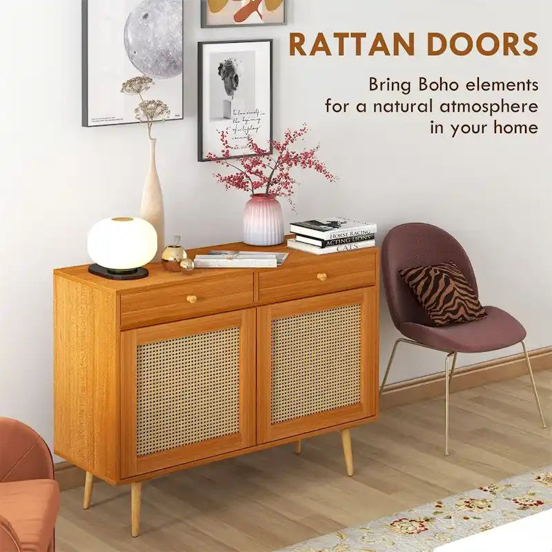 Boho-Sideboardschrank mit Rattantür, 2 Schubladen und verstellbarem Einlegeboden, hellbraun